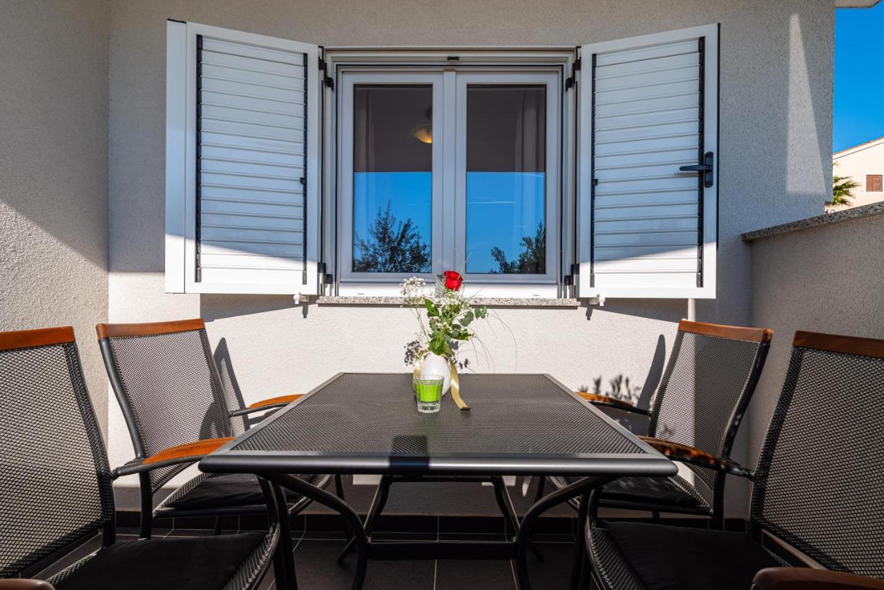 Apartamento House Of Dalmatia Pakoštane Exterior foto